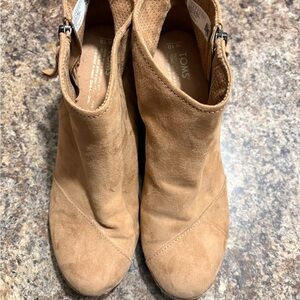 TOMS Women's Brown Suede Ankle Booties